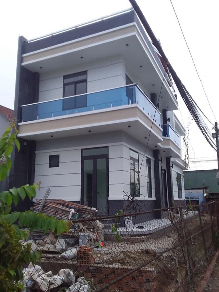 Lắp đặt bộ cửa biệt thự 2 tầng chị Hằng